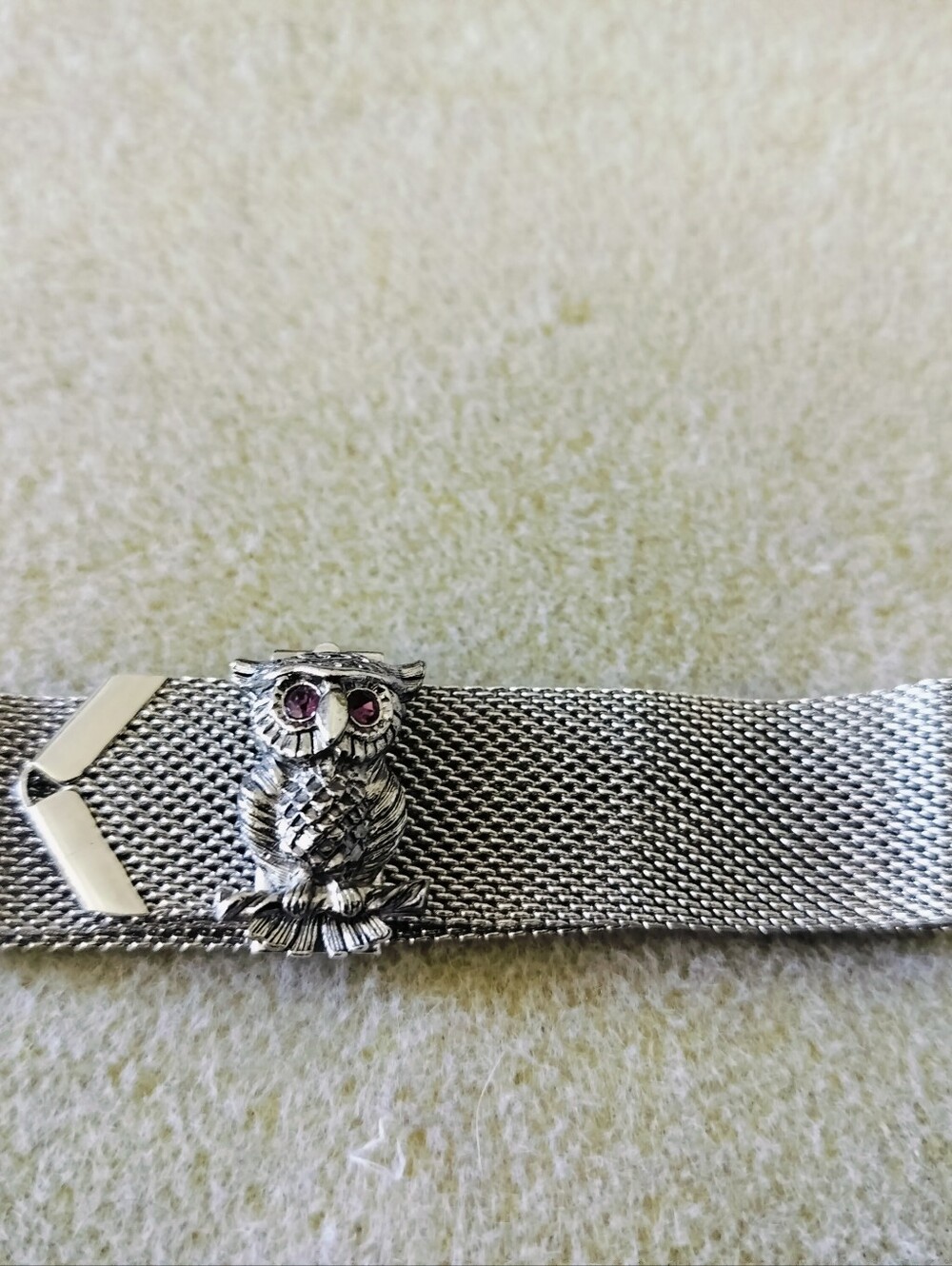 Vintage 70s Sarah Coventry Owl Mesh Bracelet Silver Tone Rhinestone Accent